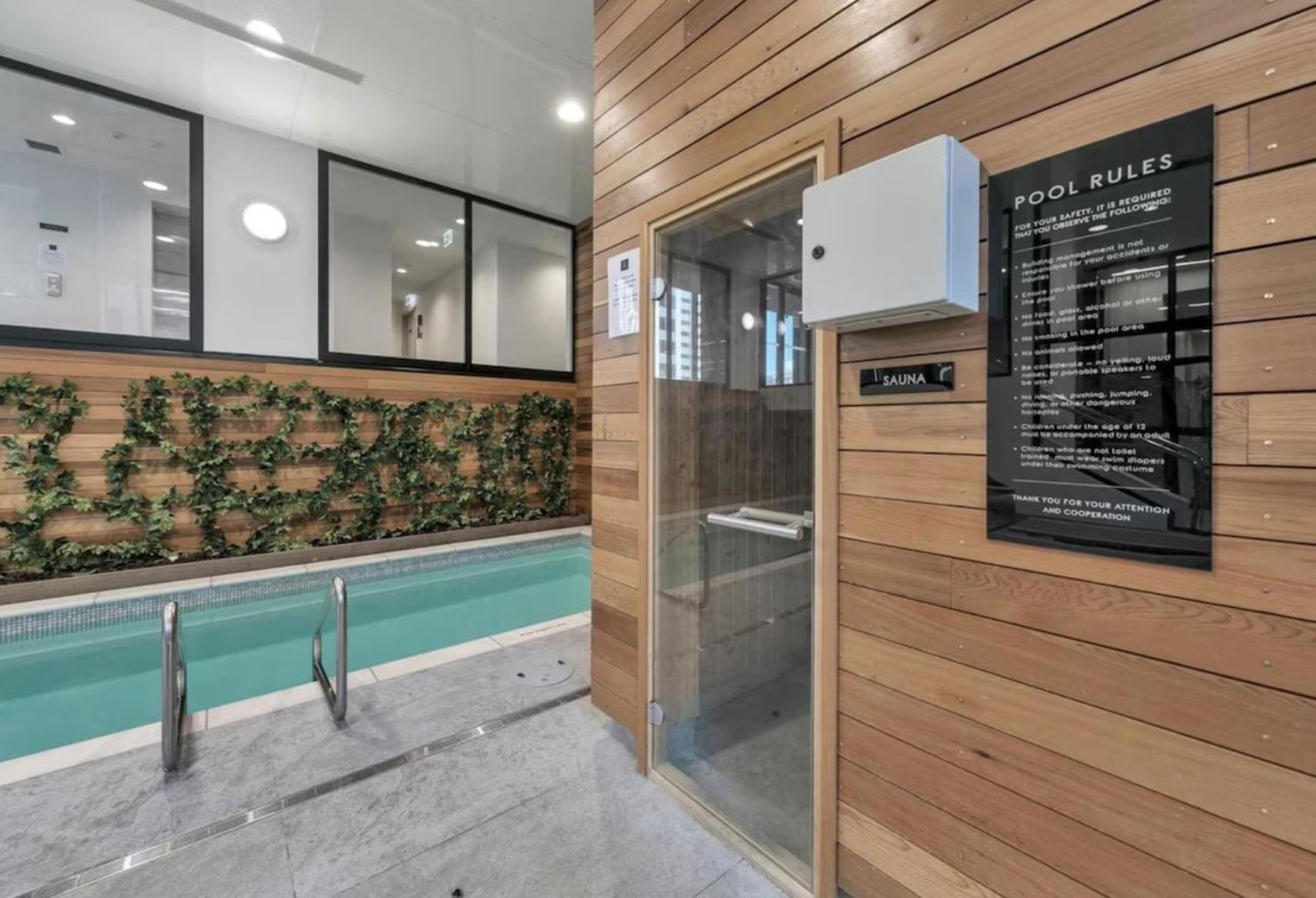 Fabulous Cbd Views Apartment *